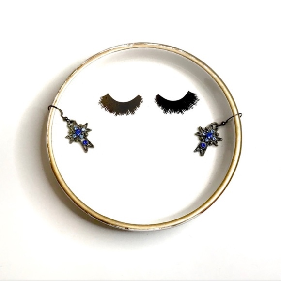 Mystic Gothic crystal cross chrome earrings - Picture 3 of 8